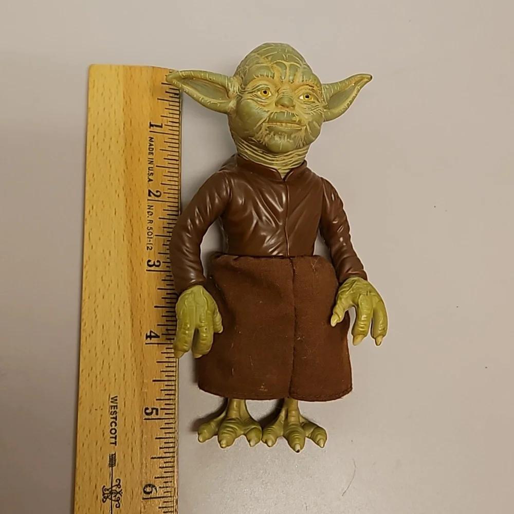 Yoda Star Wars figures 2001 Lucasfilm